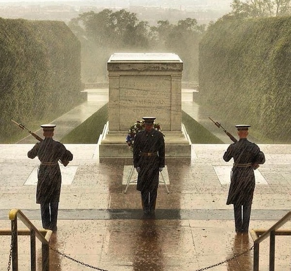 Удивительное. 7 фальшивых фотографий урагана Сэнди (10 фото). сша, ураган, сэнди